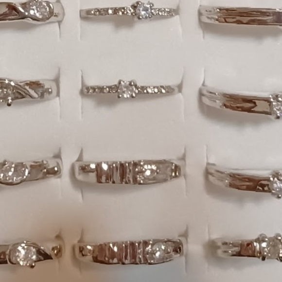 Sterling Silver plated bridal set with cubic zirconia like stones - Picture 2 of 2